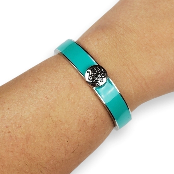 Turquoise Enamel Cuff Bracelet Clamper Shiny Silver Tone Scrolled Colorful 7" - Picture 5 of 5